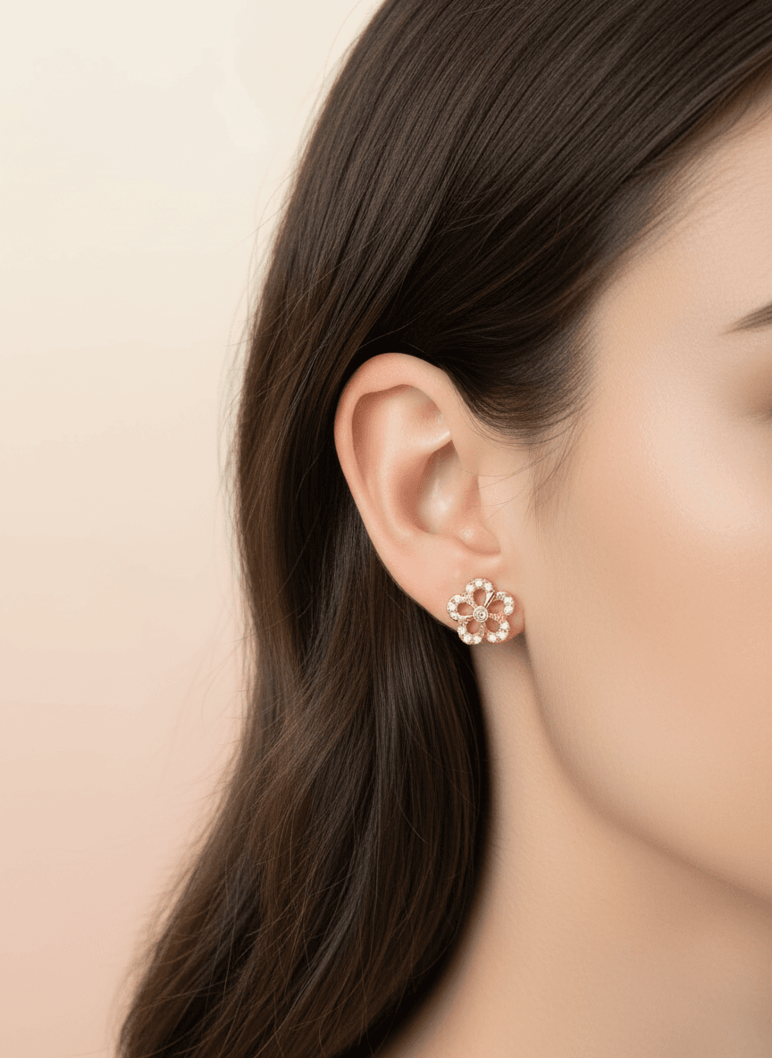 Paauksuota auskarai su cirkoniais.