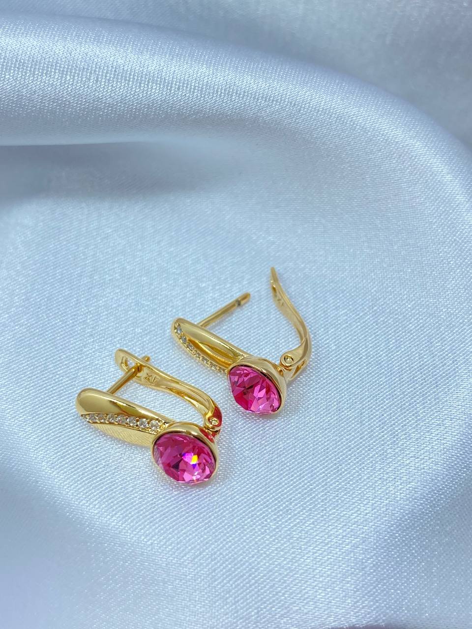 Paauksuoti auskarai su Swarovski kristalais - Image 2