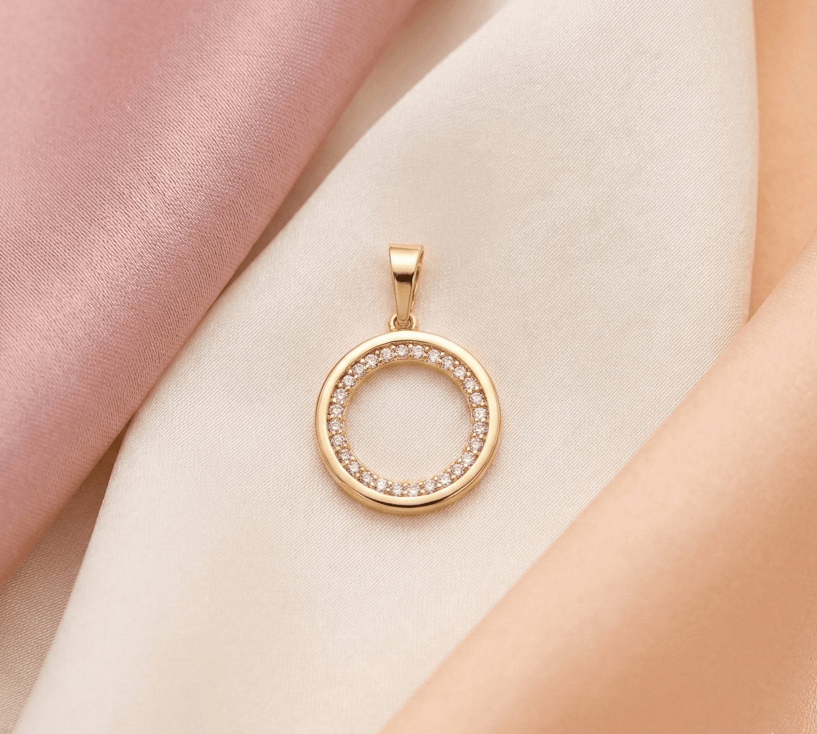 Paauksuotas pakabukas su fianitais